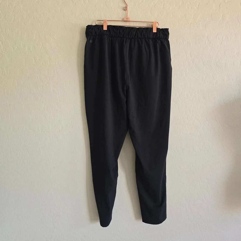 Lululemon Black Keep Moving‎ Pant 7/8 High-Rise Size 12 Activewear